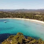Camelia Pour 8 Personnes Avec Piscine Et Vue Au Domaine De Valcros A Les Maures La Londe-les-Maures