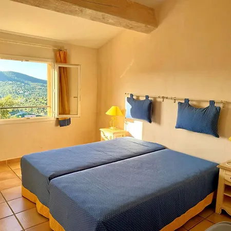 Villa Camelia Pour 8 Personnes Avec Piscine Et Vue Au Domaine De Valcros A Les Maures *