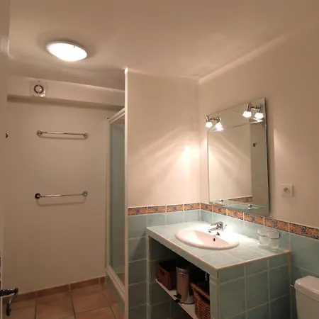 Camelia Pour 8 Personnes Avec Piscine Et Vue Au Domaine De Valcros A Les Maures Villa La Londe-les-Maures