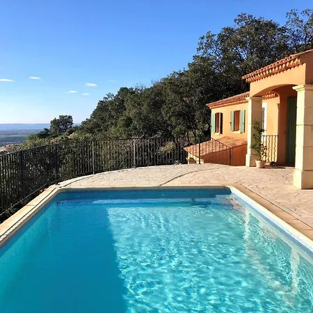 Camelia Pour 8 Personnes Avec Piscine Et Vue Au Domaine De Valcros A Les Maures *