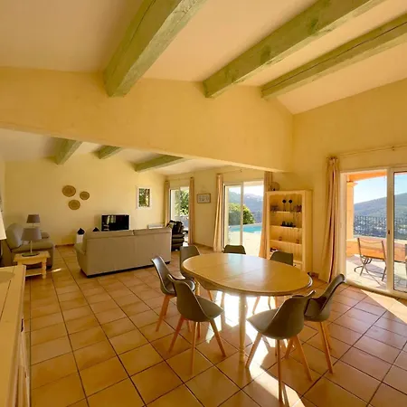 Villa Camelia Pour 8 Personnes Avec Piscine Et Vue Au Domaine De Valcros A Les Maures *
