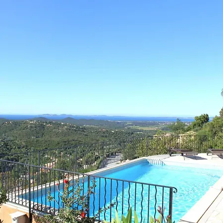 Villa Camelia Pour 8 Personnes Avec Piscine Et Vue Au Domaine De Valcros A Les Maures La Londe-les-Maures